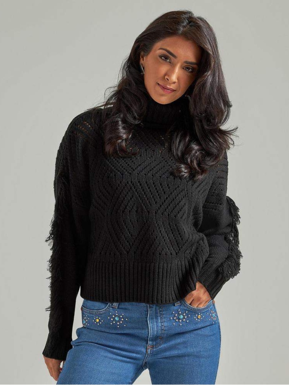 WRANGLER RETRO WOMEN'S FRINGE SLEEVE TURTLENECK SWEATER Medium